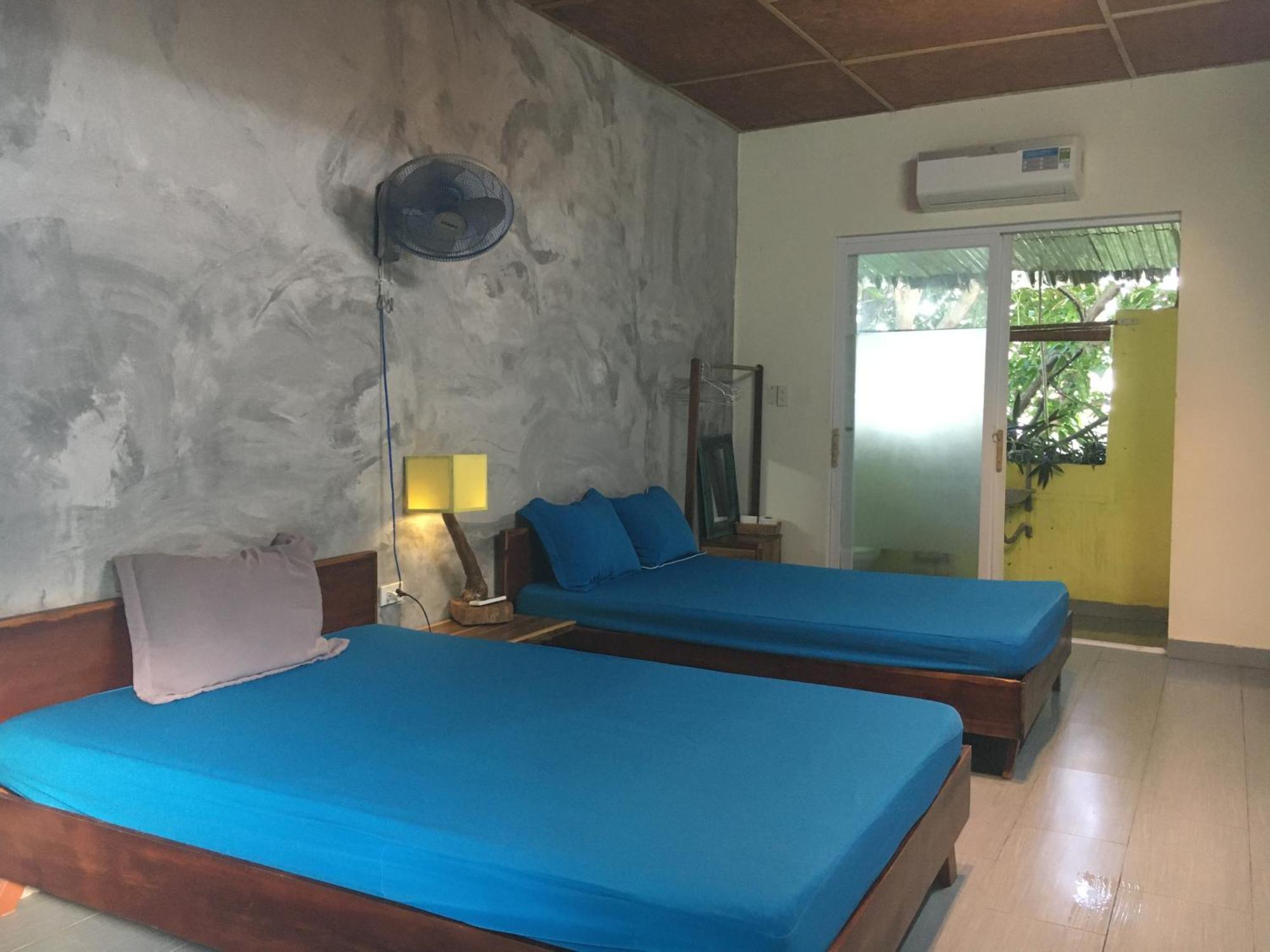 Confetti House Hotel Куи Нхон Екстериор снимка